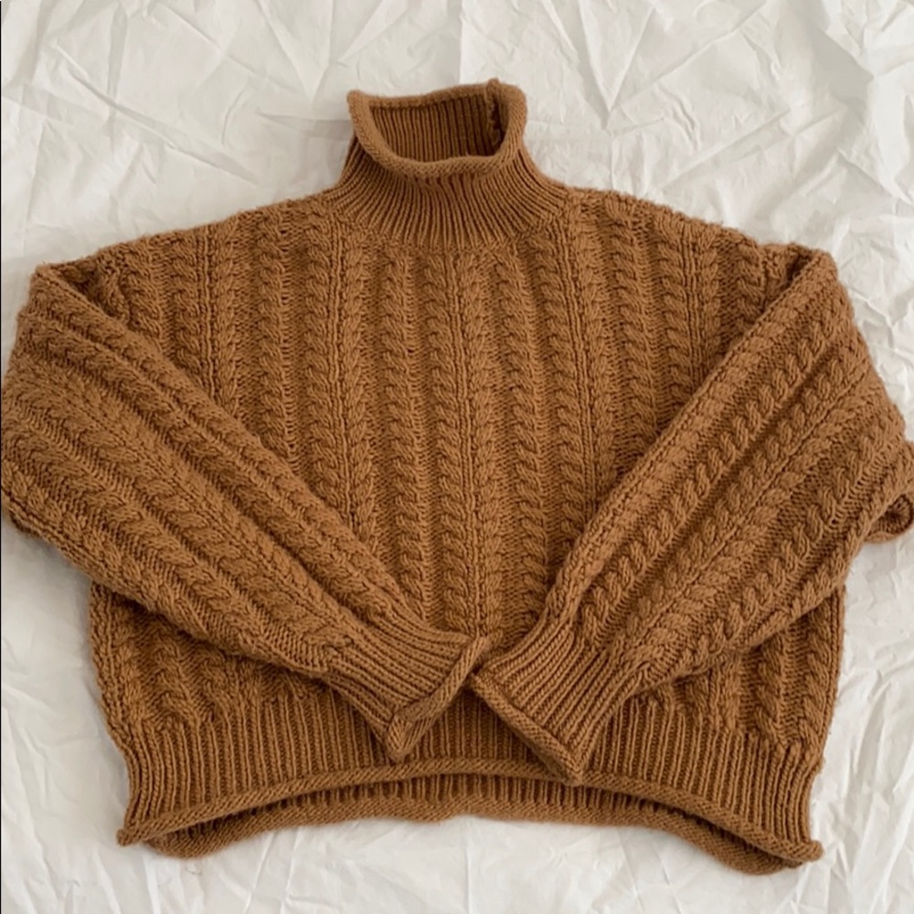 H&M Chunky cropped turtleneck sweater Size XS